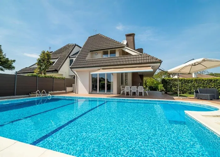 Pitosforo וילה Caleri